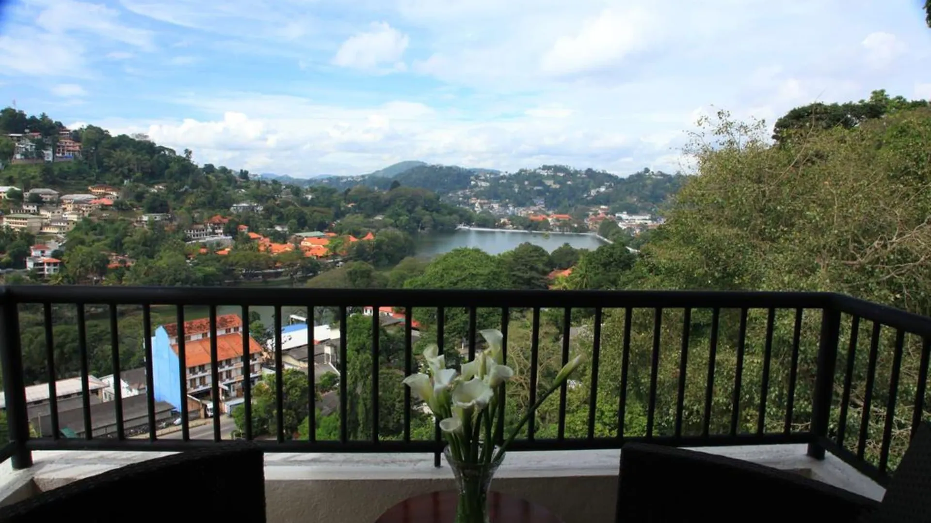 Thilanka Hotel Kandy 5*,